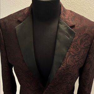 Egara Burgundy Floral Jacquard Blazer with Black Satin Lapel size 36S